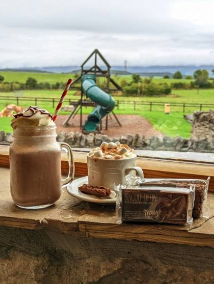 Hot Chocolate, Milk Shake or Traybake