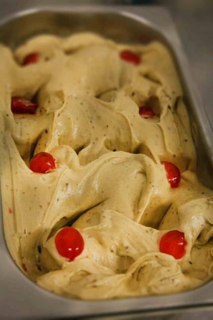 All the flavours of Christmas Pudding in Ice Cream